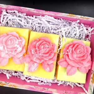 3 soap in a package fresh just made it rose and oatmeal rose fragance